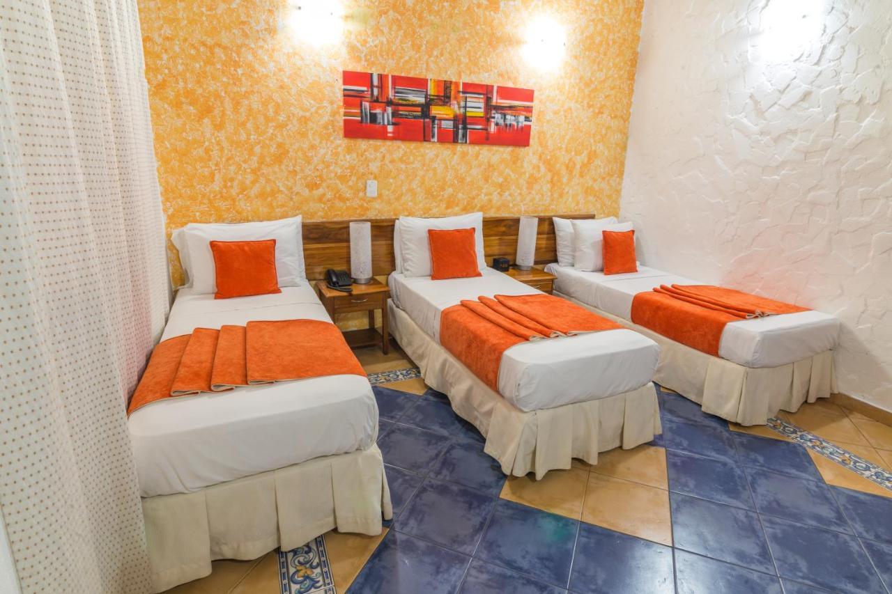 Hotel 3 Banderas Cartagène Extérieur photo