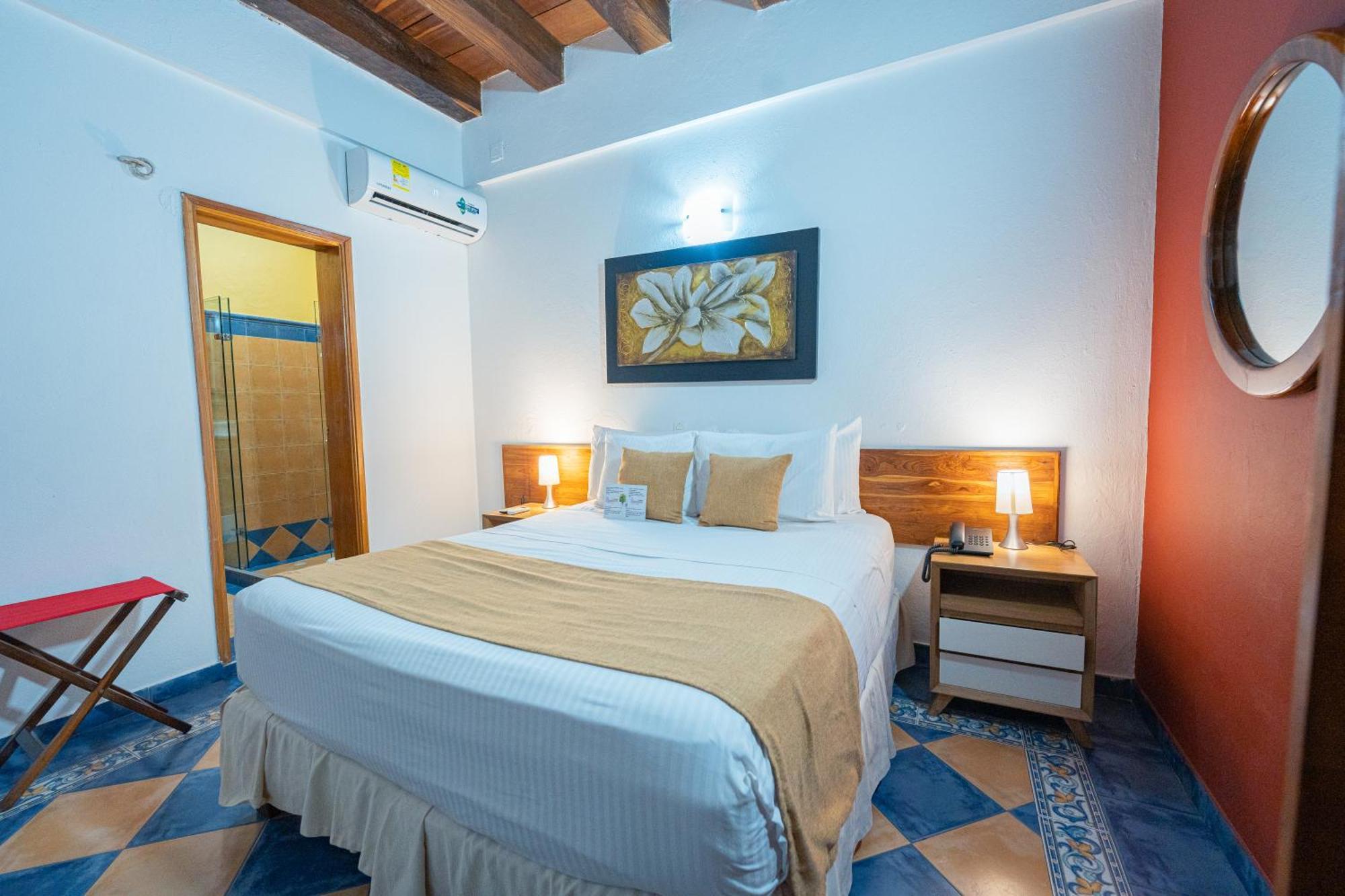 Hotel 3 Banderas Cartagène Extérieur photo