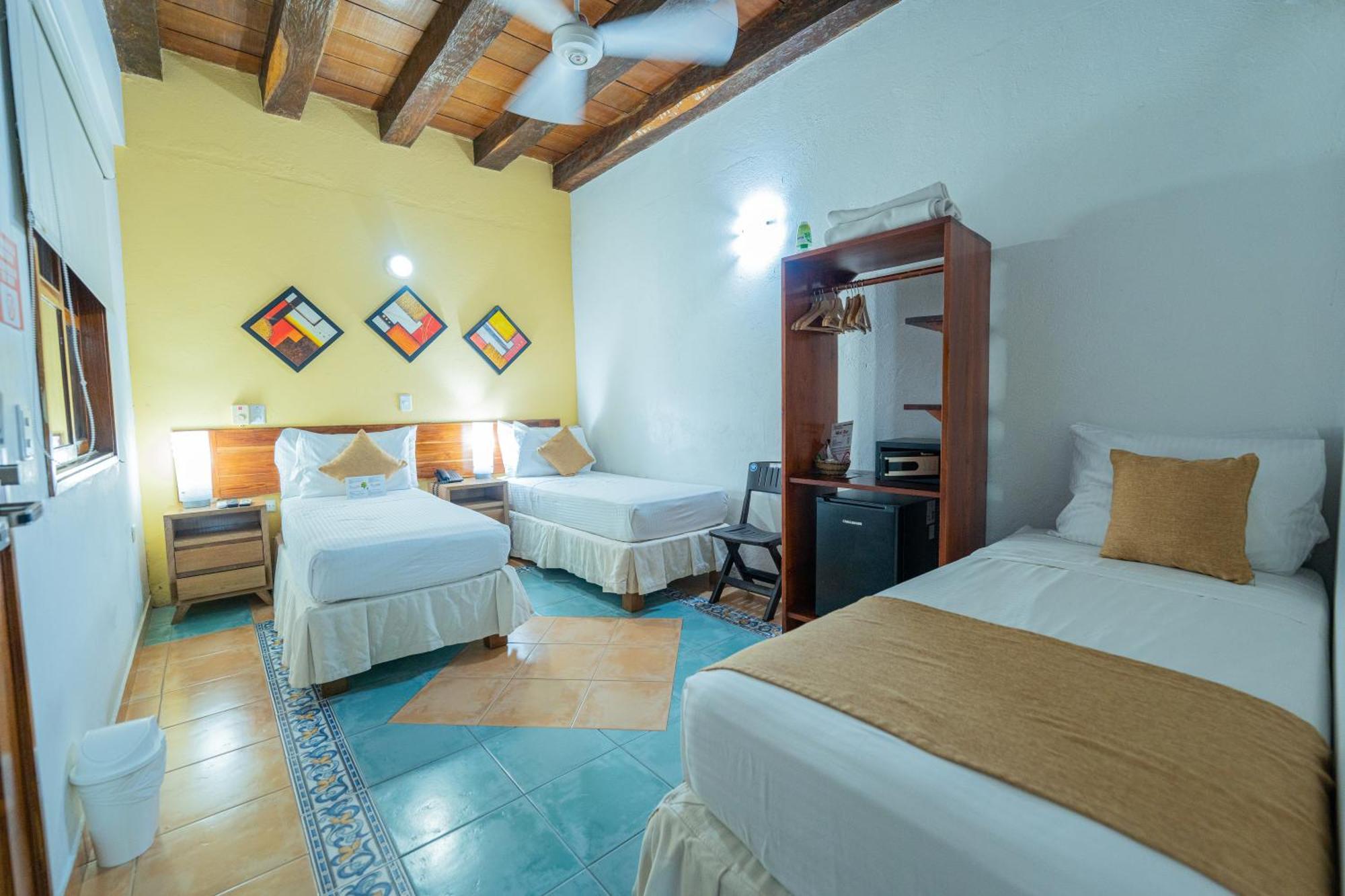 Hotel 3 Banderas Cartagène Extérieur photo