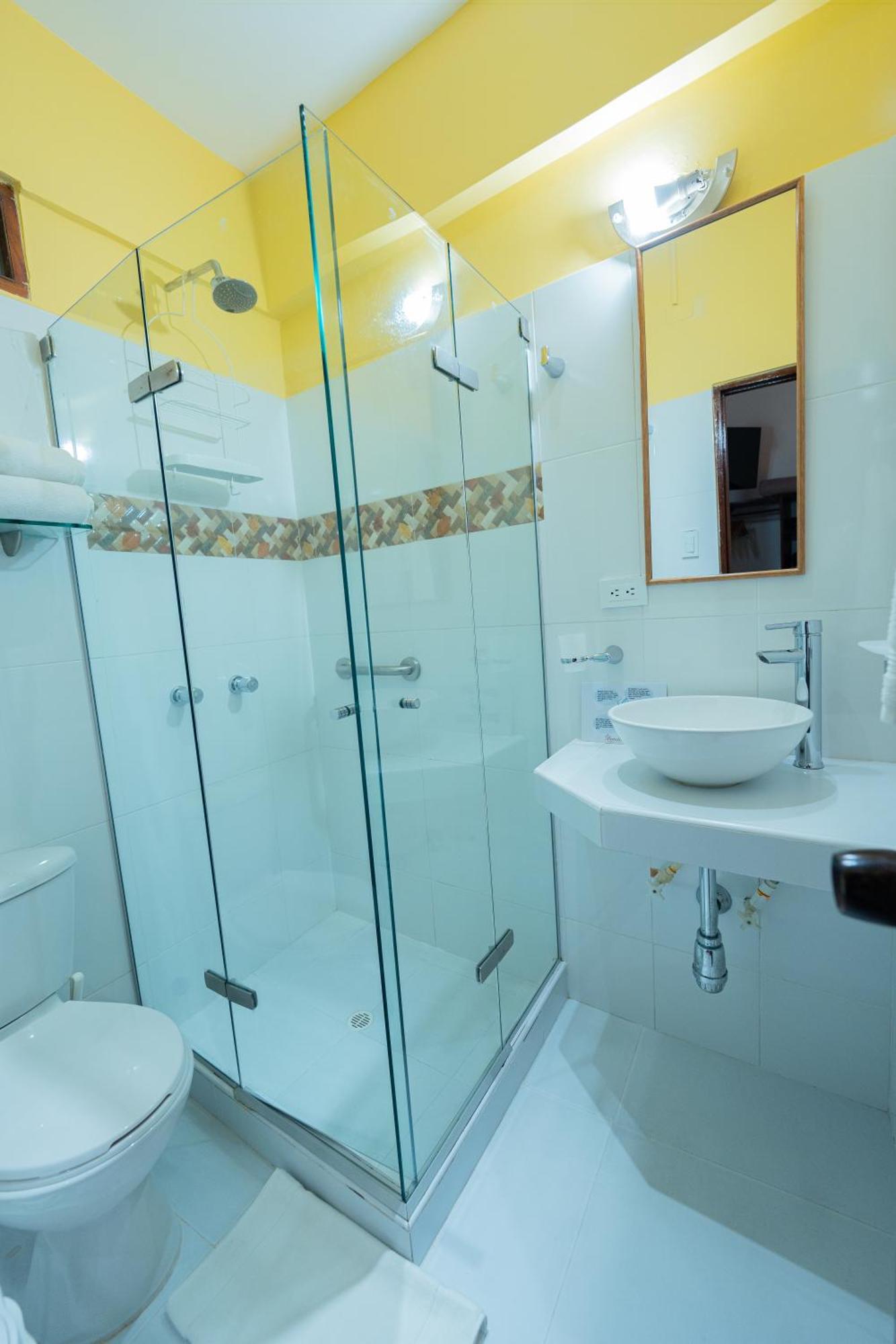 Hotel 3 Banderas Cartagène Extérieur photo