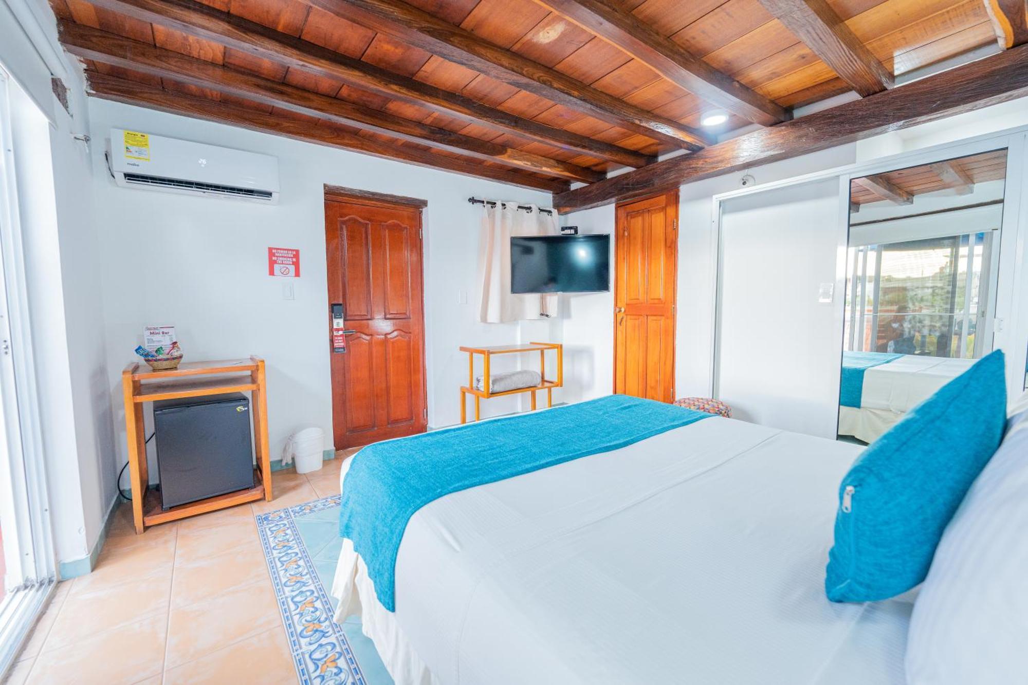 Hotel 3 Banderas Cartagène Extérieur photo