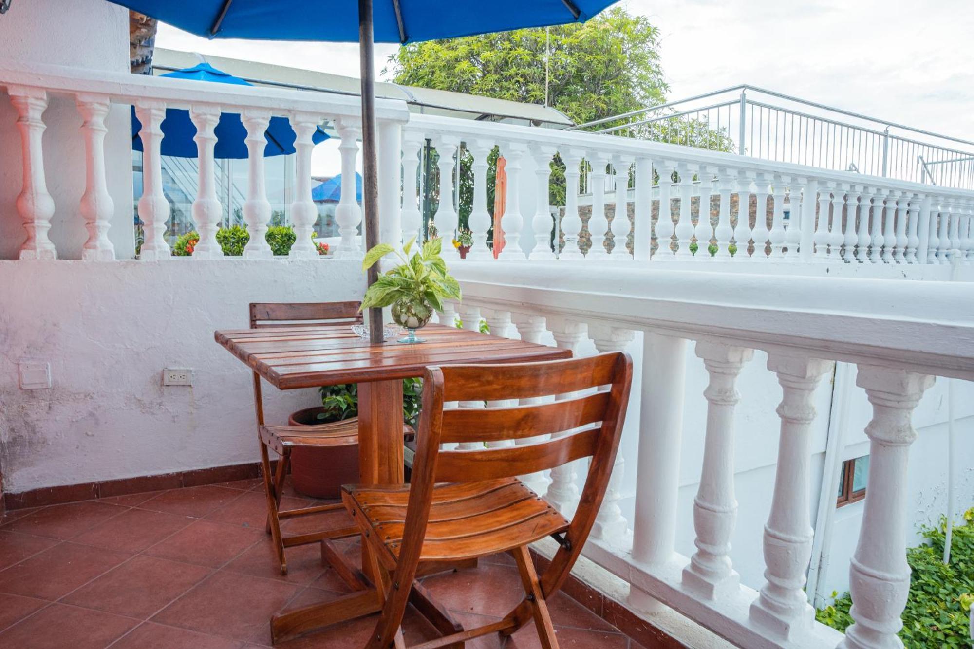 Hotel 3 Banderas Cartagène Extérieur photo